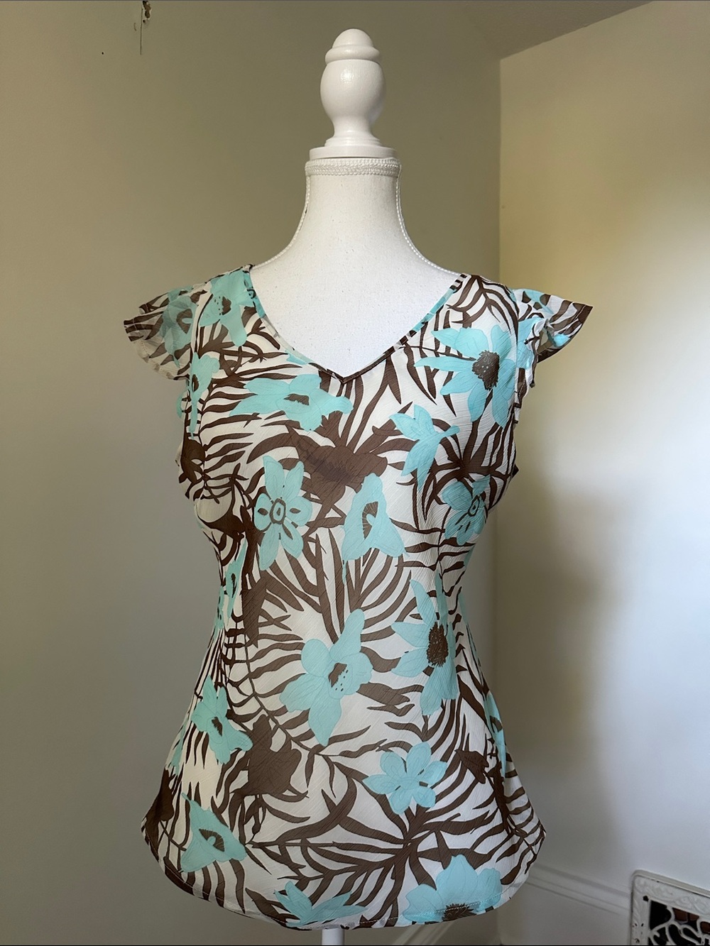 CLICK Vintage Tropical Floral Vacation Preppy Flutter Sleeve Vneck Blouse Medium